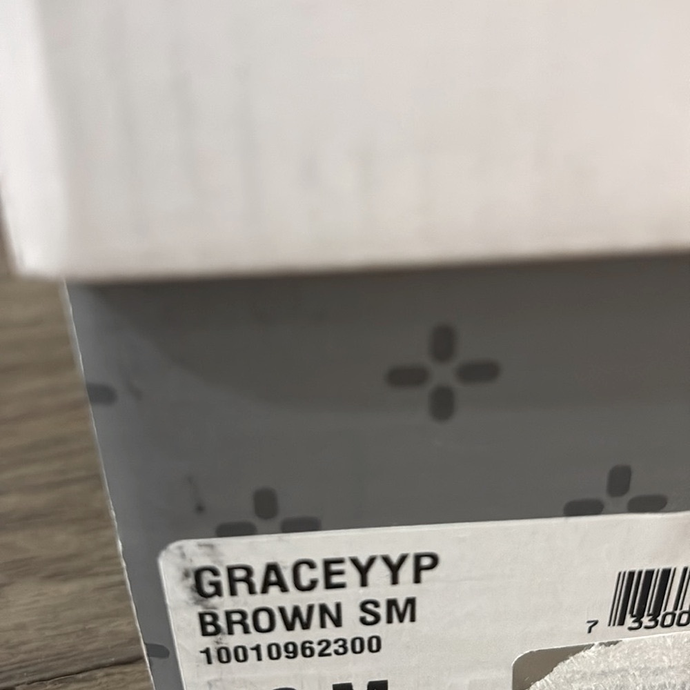 NIB [Sun + Stone] Graceyy Dark Brown Smooth Faux Leather Block Heel Booties - Picture 16 of 16